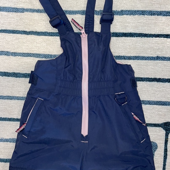 Amazon Essentials 2t snow pants with bib - Picture 2 of 6